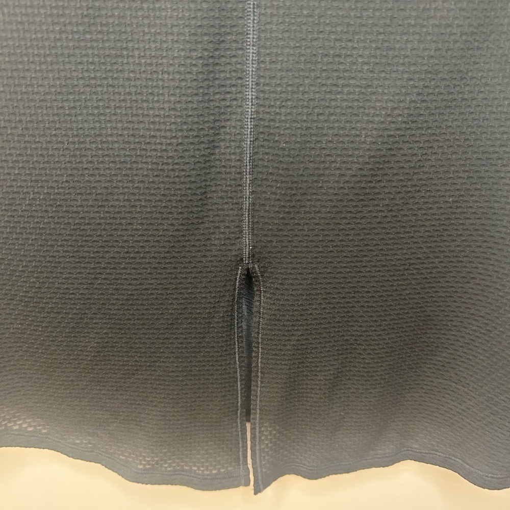 The North Face Women’s Black and Gray Determination Long Sleeve Top, Size Medium - Picture 5 of 9